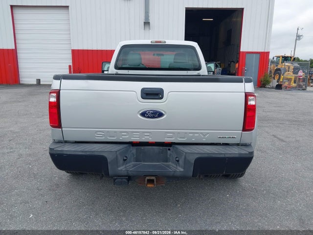 46157842 :رقم المزاد ، 1FTRF3D61FEB08001 vin ، 2015 Ford F-350 Xl مزاد بيع