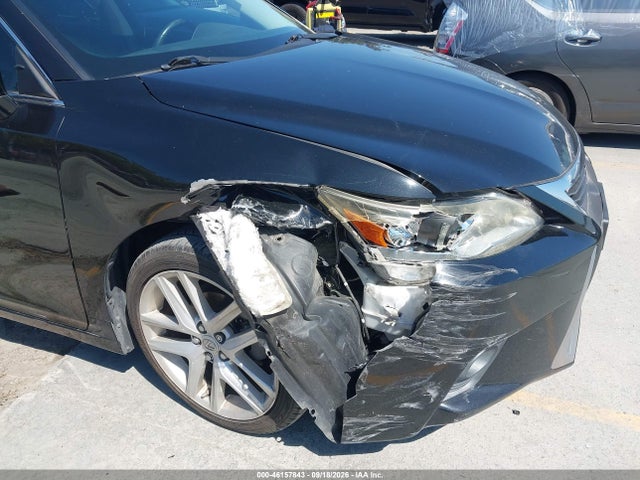 JTHKD5BH9E2181560 Lexus CT 200H