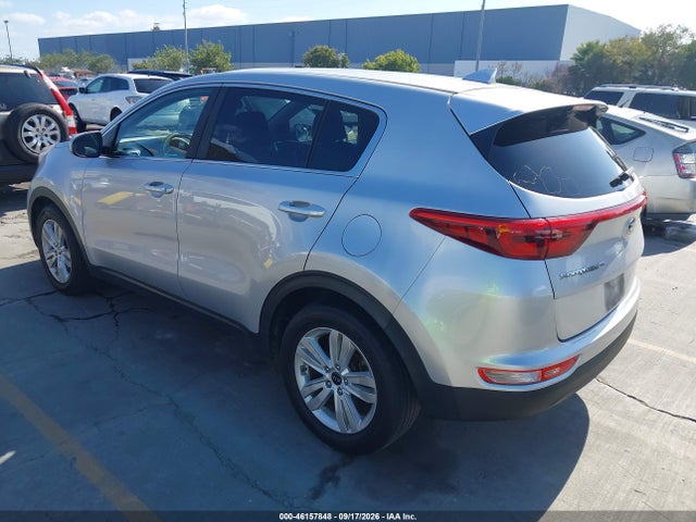 KIA Sportage Lx 2018 KNDPM3AC0J7334065 Image 3