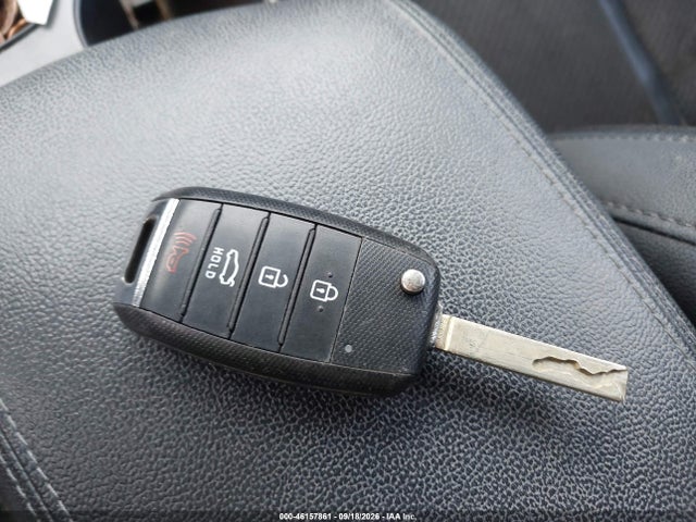 Продаж на аукціоні авто 2018 Kia Optima S, vin: 5XXGT4L35JG255617, номер лоту: 46157861