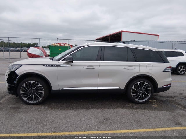 5LM5J7XC9SGL08380 Lincoln Aviator Reserve