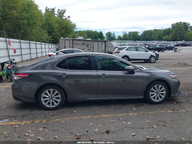 Продаж на аукціоні авто 2020 Toyota Camry Le, vin: 4T1C11AK8LU336620, номер лоту: 46157883