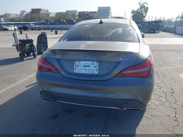WDDSJ4GB0KN719538 Mercedes-Benz CLA 250 4MATIC