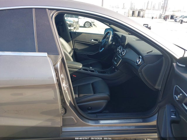 WDDSJ4GB0KN719538 Mercedes-Benz CLA 250 4MATIC