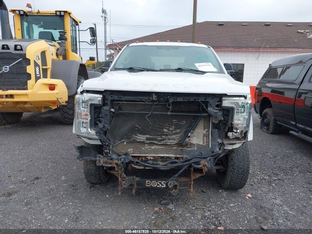 46157925 :رقم المزاد ، 1FT7W2BT8JEC52017 vin ، 2018 Ford F-250 Xl مزاد بيع