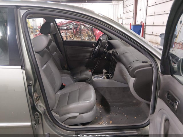46157954 :رقم المزاد ، WVWPD63B94E115904 vin ، 2004 Volkswagen Passat Gls مزاد بيع