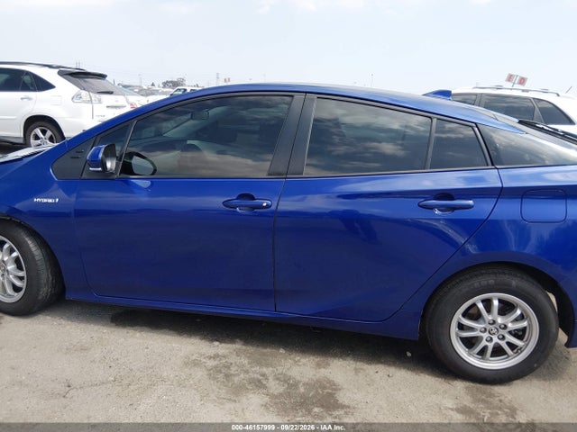 Toyota Prius Two 2017 JTDKBRFU8H3548906 Image 14