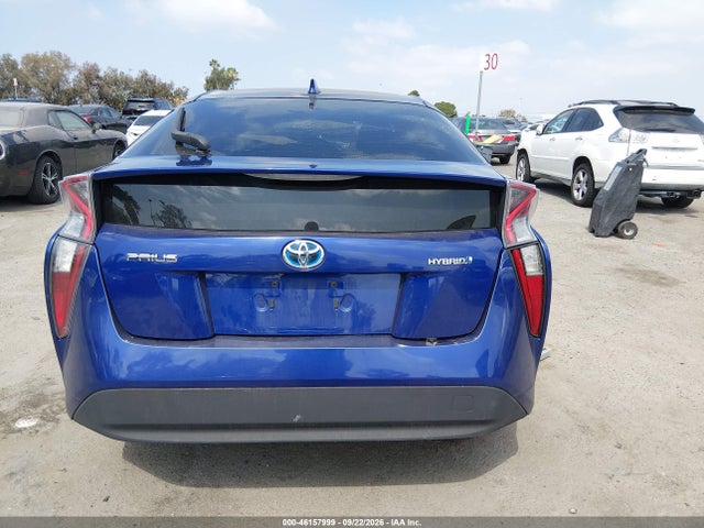 Toyota Prius Two 2017 JTDKBRFU8H3548906 Image 16