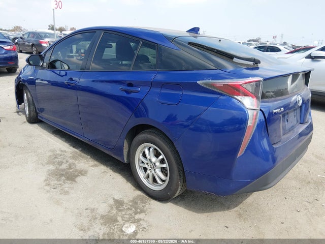 Toyota Prius Two 2017 JTDKBRFU8H3548906 Image 3