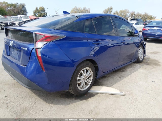 Toyota Prius Two 2017 JTDKBRFU8H3548906 Image 4