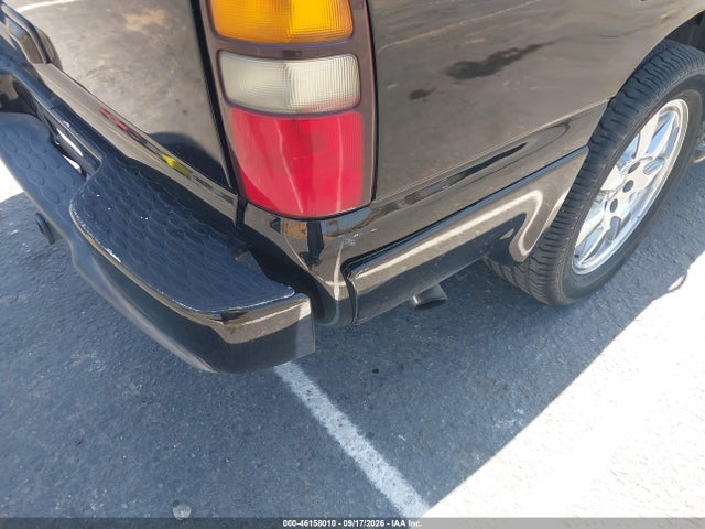 Aukcja sprzedaży 2005 Gmc Yukon Xl 1500 Denali, vin: 1GKFK66U45J253068, numer aukcji: 46158010