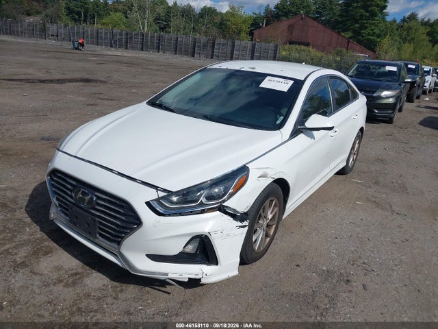 Hyundai SONATA SE 2018 5NPE24AF9JH602586 Image 2