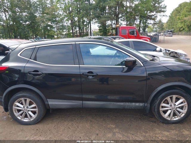 46158131 :رقم المزاد ، JN1BJ1CR9JW601124 vin ، 2018 Nissan Rogue Sport S مزاد بيع