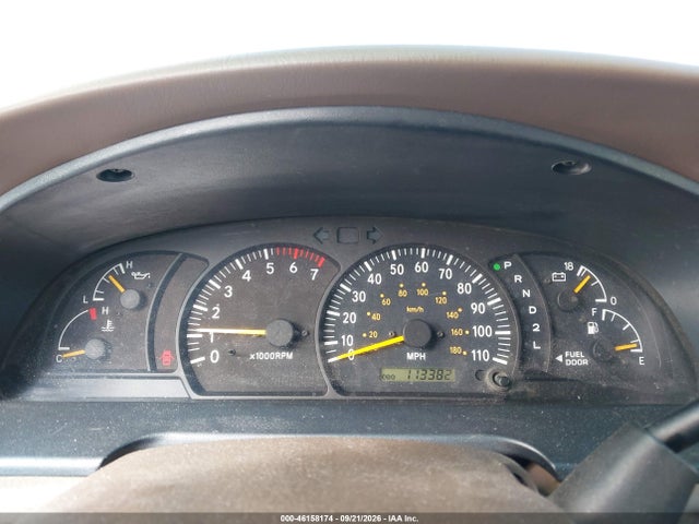 2002 Toyota Tundra Ltd V8 მანქანა იყიდება აუქციონზე, vin: 5TBRT38122S311113, აუქციონის ნომერი: 46158174