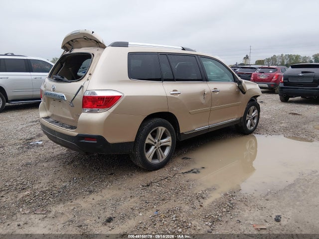2011 Toyota Highlander Limited V6 მანქანა იყიდება აუქციონზე, vin: 5TDDK3EH8BS065786, აუქციონის ნომერი: 46158179