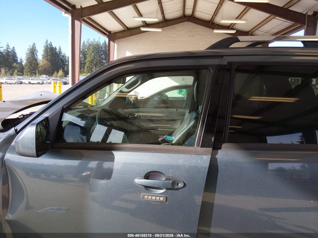 46158218 :رقم المزاد ، 1FMCU9EG9AKD20429 vin ، 2010 Ford Escape Limited مزاد بيع