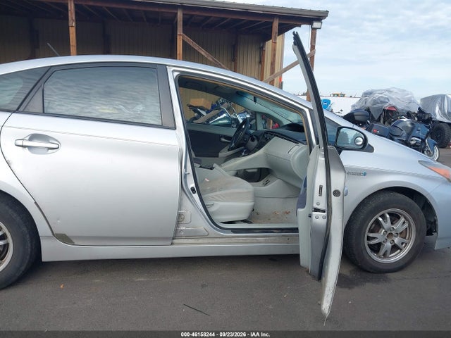 46158244 :رقم المزاد ، JTDKN3DU6B0246739 vin ، 2011 Toyota Prius Two مزاد بيع