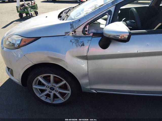 46158256 :رقم المزاد ، 3FADP4EJ1KM117405 vin ، 2019 Ford Fiesta Se مزاد بيع