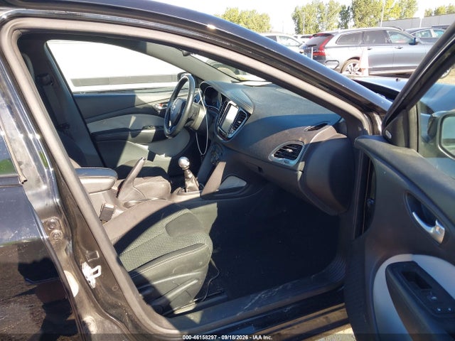 46158297 :رقم المزاد ، 1C3CDFBB3FD140973 vin ، 2015 Dodge Dart Sxt مزاد بيع