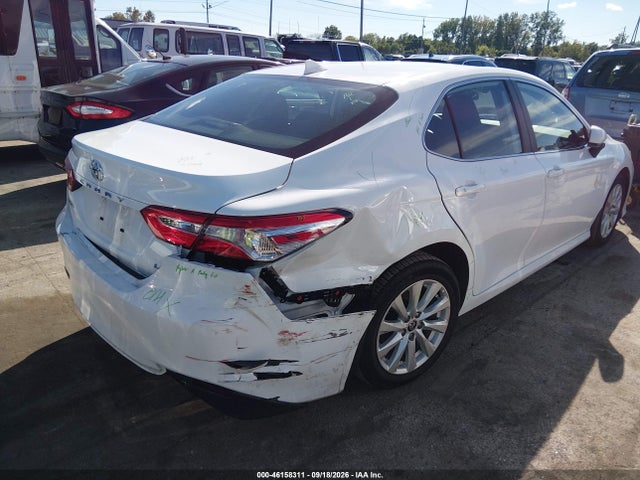 Продаж на аукціоні авто 2020 Toyota Camry Le, vin: 4T1C11AK7LU956665, номер лоту: 46158311