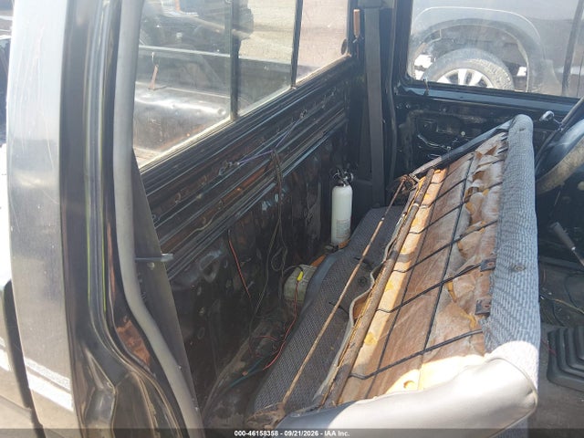 1996 Nissan Truck Xe მანქანა იყიდება აუქციონზე, vin: 1N6SD11S6TC320233, აუქციონის ნომერი: 46158358