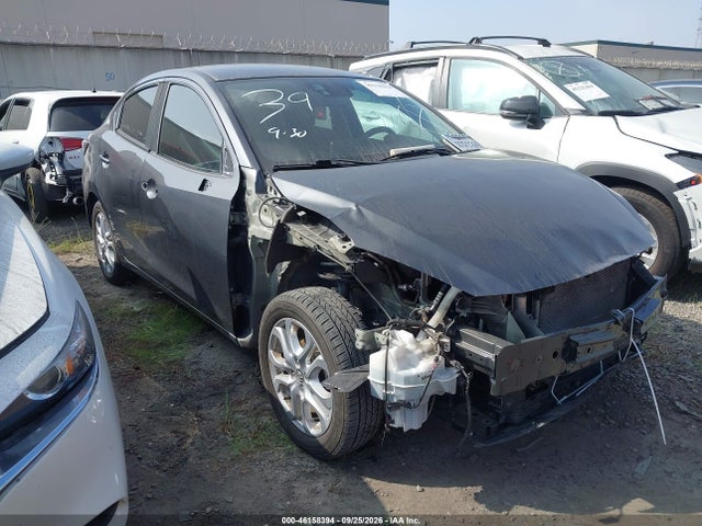 Toyota YARIS IA 2018 3MYDLBYV5JY311209 головне зображення