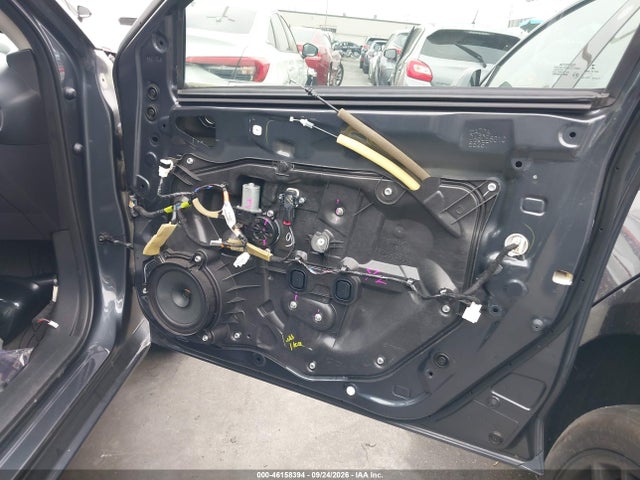 3MYDLBYV5JY311209 Toyota YARIS IA