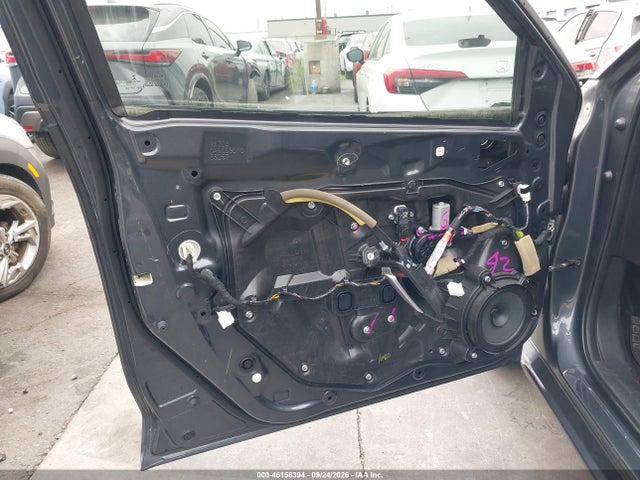 3MYDLBYV5JY311209 Toyota YARIS IA