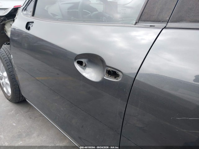 3MYDLBYV5JY311209 Toyota YARIS IA