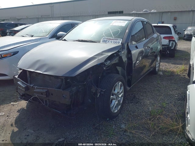 3MYDLBYV5JY311209 Toyota YARIS IA