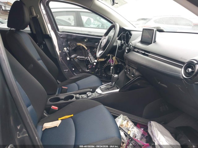 3MYDLBYV5JY311209 Toyota YARIS IA
