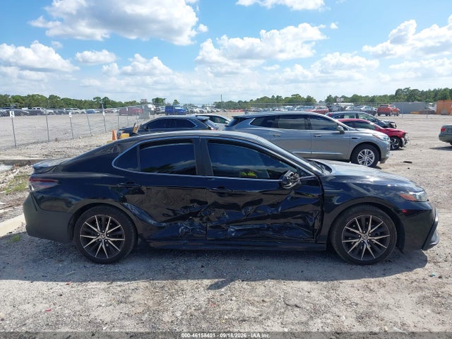 2024 Toyota Camry Se მანქანა იყიდება აუქციონზე, vin: 4T1G11AK9RU210986, აუქციონის ნომერი: 46158401