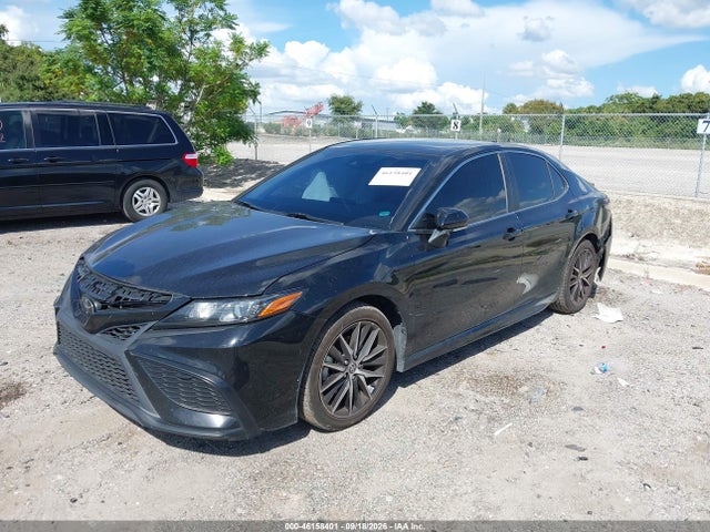 2024 Toyota Camry Se მანქანა იყიდება აუქციონზე, vin: 4T1G11AK9RU210986, აუქციონის ნომერი: 46158401