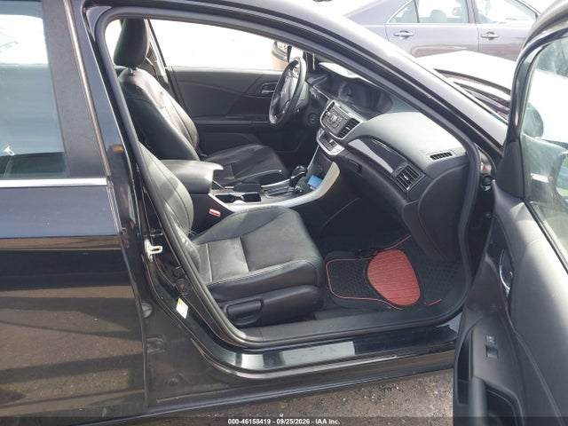 Продажа на аукционе авто 2015 Honda Accord Sport, vin: 1HGCR2F56FA135862, номер лота: 46158419