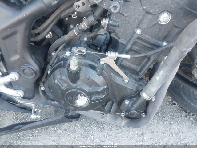 46158427 :رقم المزاد ، MH3RH15Y6HK003023 vin ، 2017 Yamaha Yzfr3 A مزاد بيع