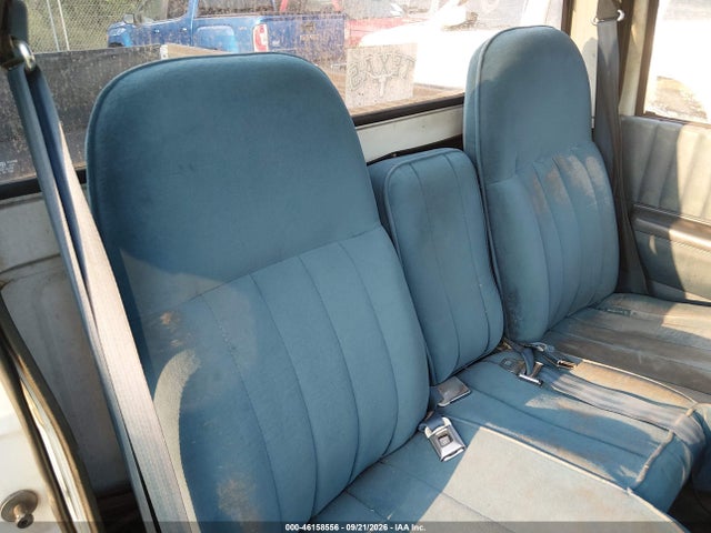46158556 :رقم المزاد ، 1GTCS14RXH8528003 vin ، 1987 Gmc S Truck S15 مزاد بيع