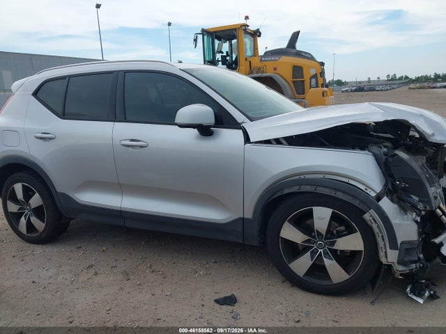 2019 Volvo Xc40 T5 Momentum მანქანა იყიდება აუქციონზე, vin: YV4162UK5K2074089, აუქციონის ნომერი: 46158562