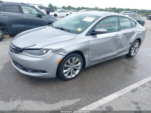 Chrysler 200 S 2015 1C3CCCBB6FN721878 Image 2