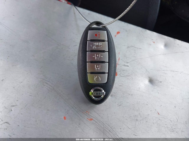 46158609 :رقم المزاد ، 5N1AT2MV8HC820667 vin ، 2017 Nissan Rogue Sl مزاد بيع
