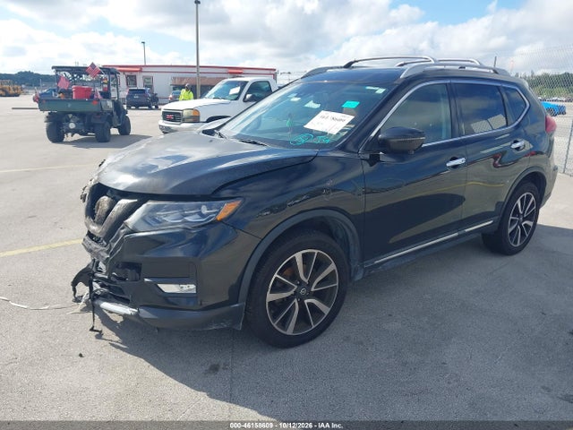 46158609 :رقم المزاد ، 5N1AT2MV8HC820667 vin ، 2017 Nissan Rogue Sl مزاد بيع