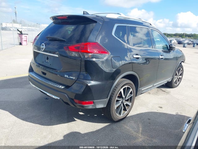 46158609 :رقم المزاد ، 5N1AT2MV8HC820667 vin ، 2017 Nissan Rogue Sl مزاد بيع
