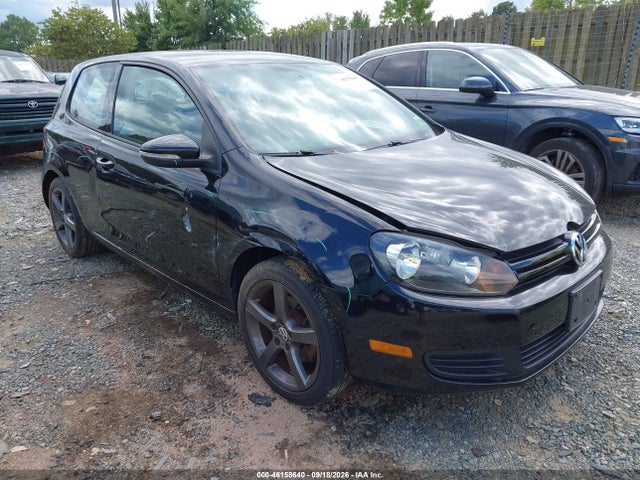 46158640 :رقم المزاد ، WVWBA7AJ7AW216805 vin ، 2010 Volkswagen Golf 2-door مزاد بيع