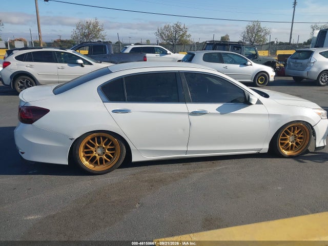 46158667 :رقم المزاد ، 1HGCR2F33HA002655 vin ، 2017 Honda Accord Lx مزاد بيع