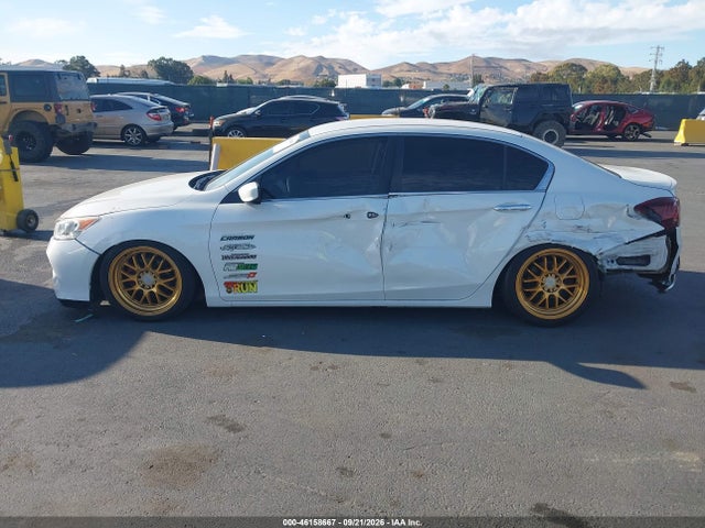 46158667 :رقم المزاد ، 1HGCR2F33HA002655 vin ، 2017 Honda Accord Lx مزاد بيع