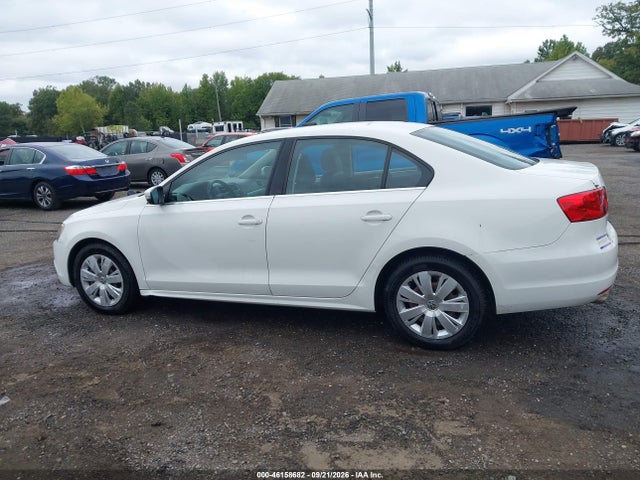 46158682 :رقم المزاد ، 3VWDP7AJXDM241285 vin ، 2013 Volkswagen Jetta 2.5l Se مزاد بيع
