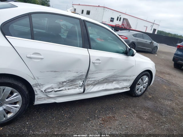 46158682 :رقم المزاد ، 3VWDP7AJXDM241285 vin ، 2013 Volkswagen Jetta 2.5l Se مزاد بيع