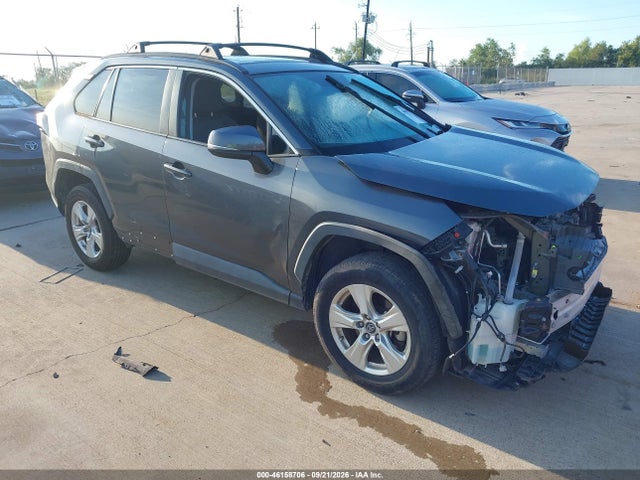 2019 2T3W1RFV6KC024155 main image