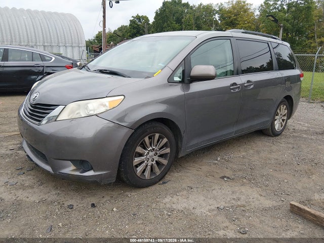2013 Toyota Sienna Le 7 Passenger მანქანა იყიდება აუქციონზე, vin: 5TDJK3DC3DS051662, აუქციონის ნომერი: 46158743