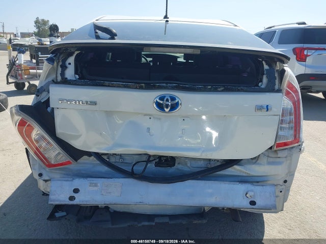 Toyota Prius Two 2014 JTDKN3DU3E1743293 Image 6