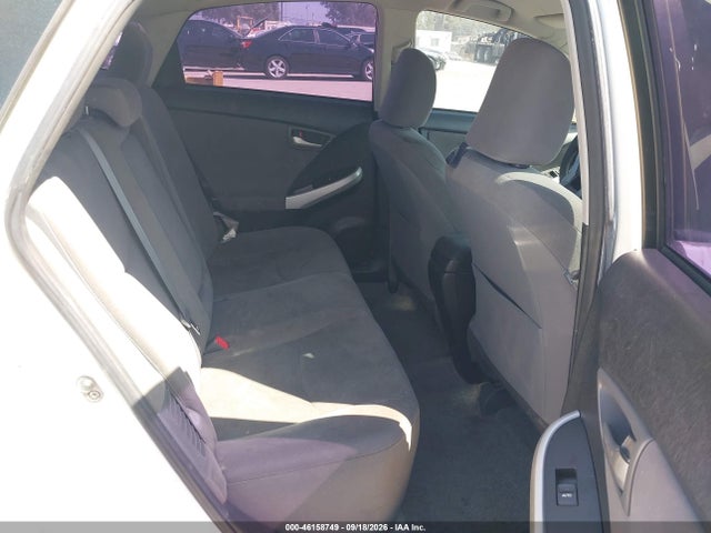 Toyota Prius Two 2014 JTDKN3DU3E1743293 Image 8